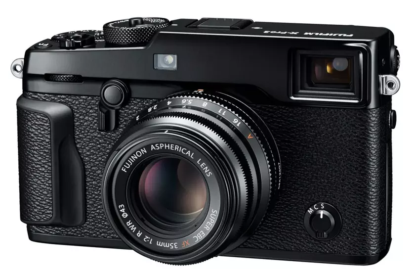 Флагманская беззеркалка Fujifilm X-Pro2 в корпусе из магниевого сплава
