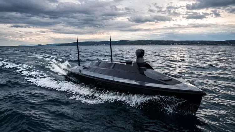 Premier combat entre drones navals : ...