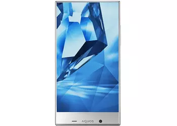Смартфон Sharp Aquos Crystal Y: еще один безрамочный красавец из Японии