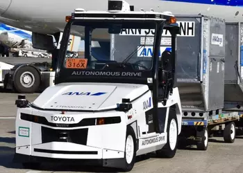 Безпілотні тягачі Toyota почали перевезення багажу ...
