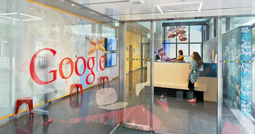 На пороге инноваций: как выглядит вход в офис Google
