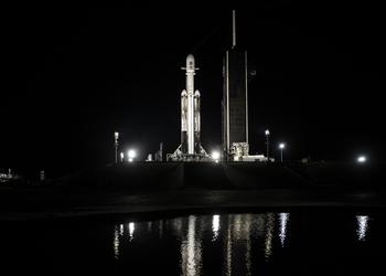 NASA не смогло отправить зонд Psyche к металлическому астероиду Психея из-за неподходящих погодных условий для запуска ракеты Falcon Heavy