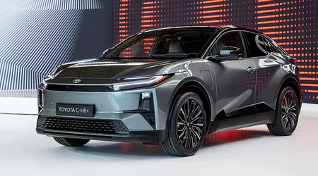 Toyota a dévoilé le crossover électrique C-HR+ avec des batteries de 57,7 kWh et 77 kWh.