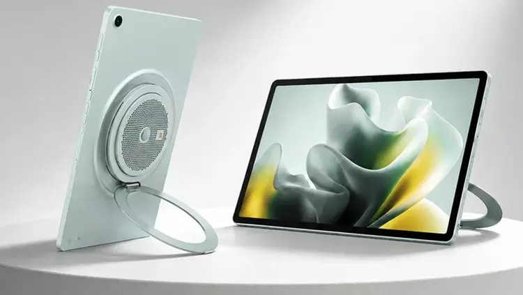 Motorola представила Moto Pad 70 Groove — недорогой планшет со встроенной колонкой JBL и синхронным переводом на сорок языков