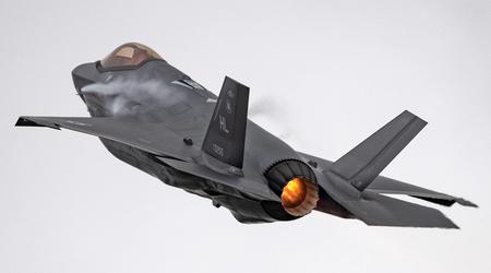 Pentagon zal F135 motoren voor vijfde generatie gevechtsvliegtuigen vervangen als verontreinigde metalen onderdelen worden gevonden