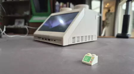 LEGO-цеглинка на стероїдах: Як дизайнер запхнув Mac mini M4 у гігантський конструктор 1970-х
