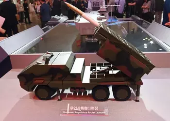 Для баталий из фантастики: корейская Hanwha показала безэкипажную РСЗО