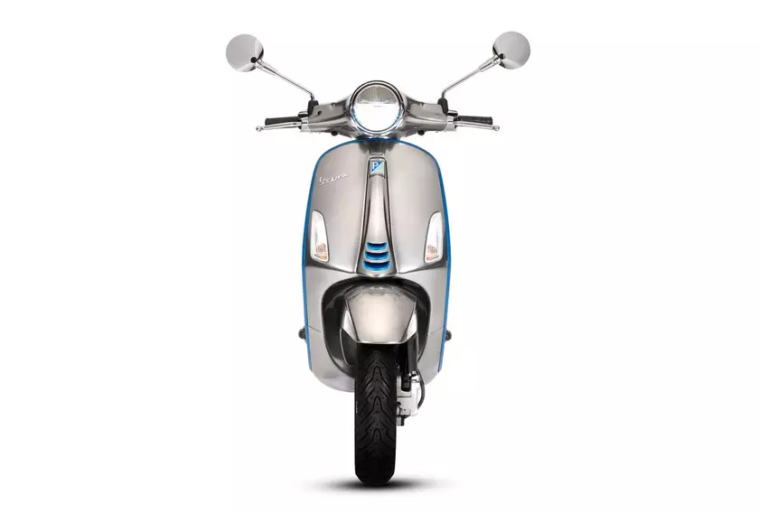 В Европе выходит электроскутер Vespa: стильное ретро и цена 6390 евро