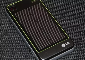 Видеообзор мобильного телефона с солнечной зарядкой LG GD510 Sun Edition