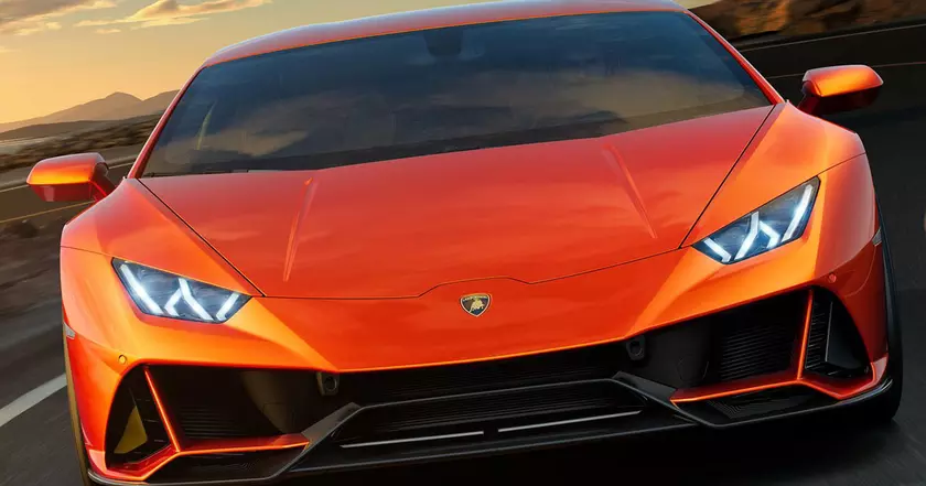 Exploring the Tech Under the Hood of the Lamborghini Huracan