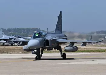 Чехия купит 48 израильских ракет I-Derby ER на сумму $120 млн для воздушных операций.