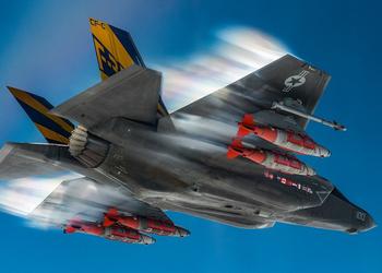Pratt & Whitney hat im Rahmen eines 1,05-Milliarden-Dollar-Vertrags Geld für die Produktion von F135-Triebwerken für 118 F-35 Lightning II-Kampfjets der fünften Generation erhalten.