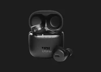 JBL Tour PRO+ с ANC и беспроводной зарядкой можно купить на Amazon со скидкой $100