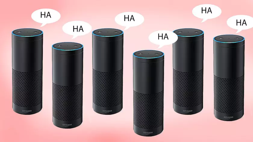 Умная колонка Alexa по ночам пугает людей смехом Джокера