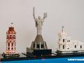 UNITED24 представила достопримечательности Украины из кубиков LEGO — Украину-Мать, мариупольскую водонапорную башню и «Ласточкино гнездо»