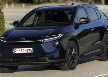 Extended range and accelerated charging: Toyota ...