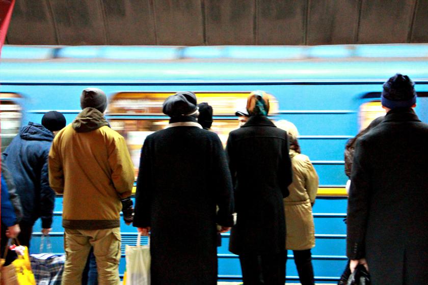 Дістало! Чому Київстар, Vodafone та lifecell відкрили 4G на одній станції метро в Києві