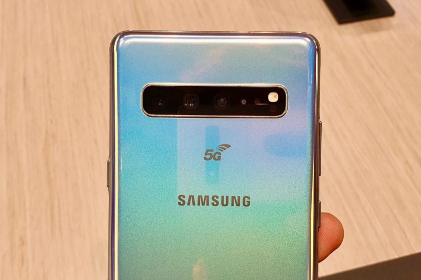 Слух: флагманская линейка Samsung Galaxy Note 20 и складной смартфон Galaxy Fold 2 выйдут на рынок только в версиях с 5G