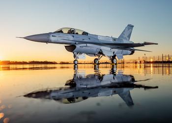 Northrop Grumman otrzymuje 128 mln dolarów na produkcję 48 radarów AESA dla myśliwców F-16