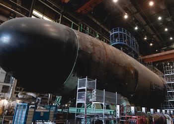 NNS hat einen wichtigen Meilenstein beim Bau des atomgetriebenen Angriffs-U-Boots der vierten Generation der Virginia-Klasse USS Arkansas erreicht, das 12 Tomahawk-Marschflugkörper erhalten wird