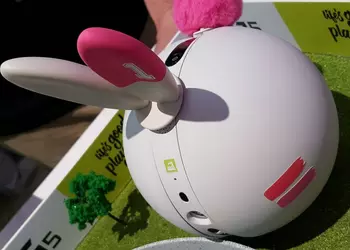 На необычного домашнего помощника LG Rolling Bot открылся предзаказ. Цена вопроса $250