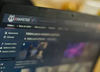  Во Франции заблокировали четыре порносайта, но один из них остался доступным из-за того, что по ошибке заблокировали только поддомен