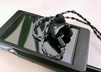 Обзор Queen of Audio Pink Lady: недорогие гибридные наушники с увлекательным звуком