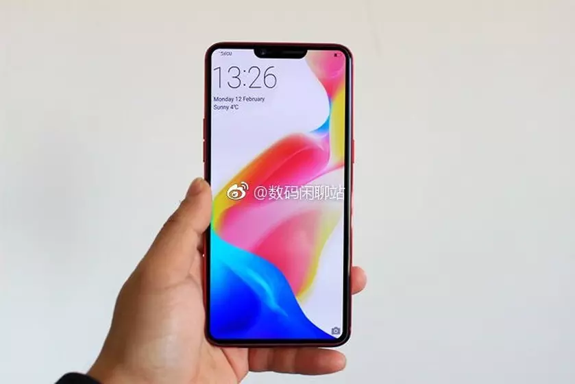 Смартфоны Oppo R15 и R15 Dream Mirror Edition получат дизайн, как у iPhone X
