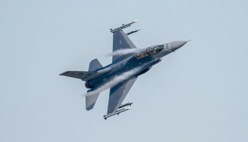 Bloomberg: Украина получила первую партию истребителей F-16 Fighting Falcon