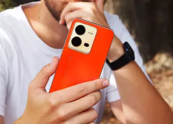 vivo X80 Lite 5G - Dimensity 900, Android 12, OIS camera and chameleon cover for $440