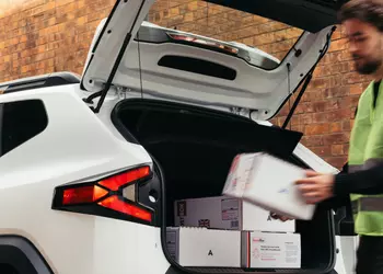 Dacia Duster получил опцию гибридного фургона