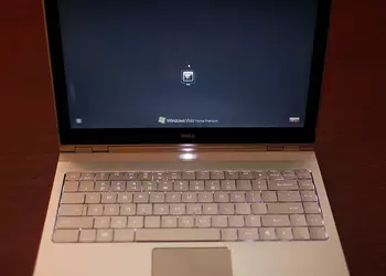 Dell снижает цены на ноутбуки Adamo