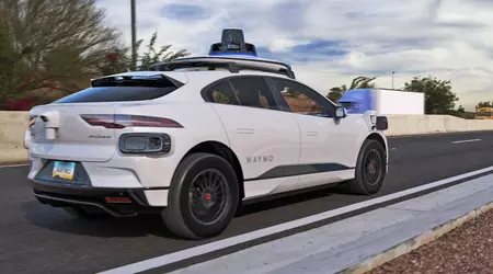 Waymo rappelle plus d'un millier de robotaxis en raison de collisions répétées avec des obstacles