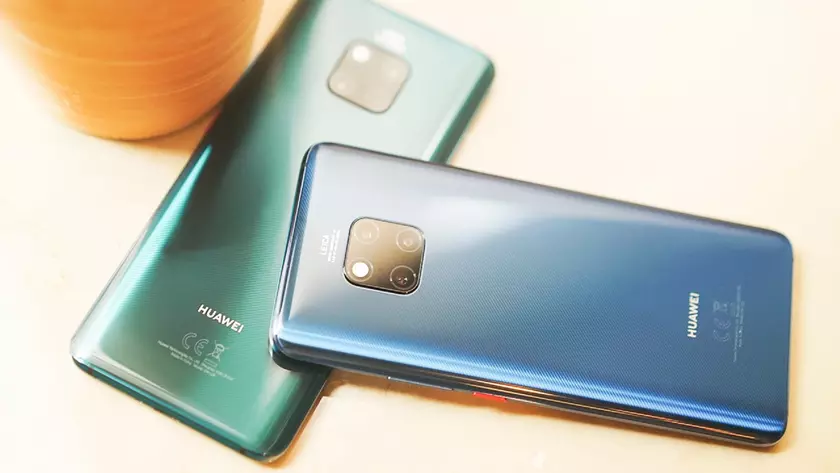 Смартфоны линейки Huawei Mate 20 начали получать EMUI 11 на глобальном рынке