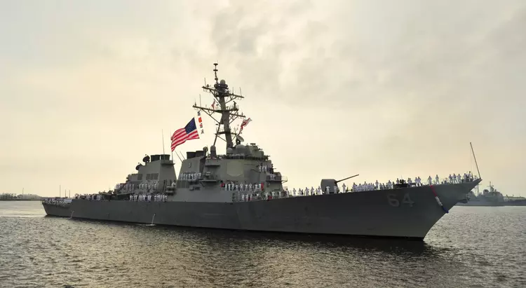 The US destroyer USS Carney could ...