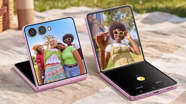 Samsung Galaxy Z Flip 8: more ...