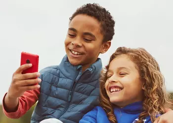 XploraOne par HMD — téléphone hybride ...