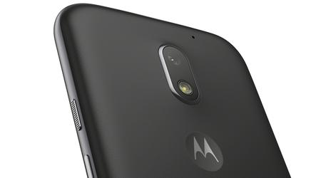 Press releases of the new smartphone Moto E5 Play published