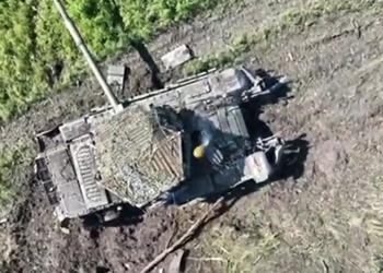 Ukraiński dron spala rosyjski czołg T-72B jednym granatem F-1