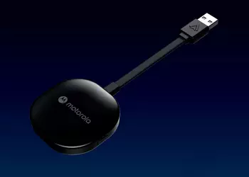 Motorola MA1 на Amazon: адаптер для беспроводного Android Auto в машине за $69 (скидка $20)
