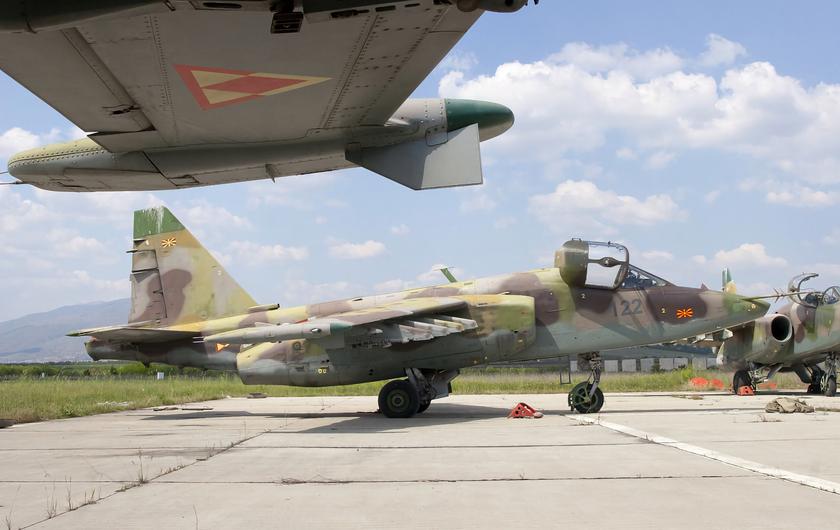 Nordmazedonien bestätigt Übergabe von Su-25-Flugzeugen an die Ukraine