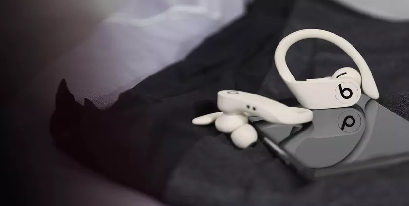 Beats анонсировала Powerbeats Pro 2 с новым дизайном и USB-C, которые выпустит в 2025 году (видео)