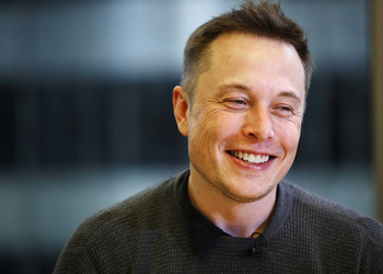 Elon Musk vendió acciones de Tesla por otros $ 963 millones y está considerando renunciar y convertirse en bloguero.