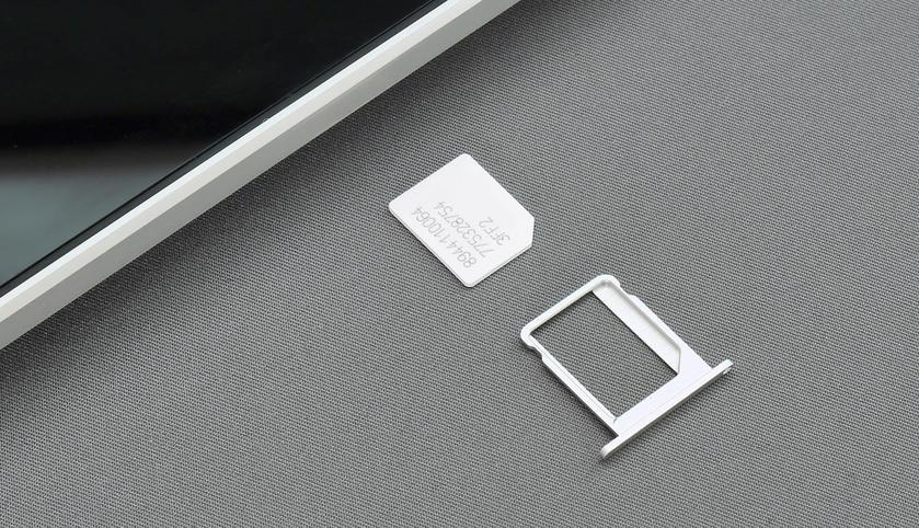 Gerücht: iPhone 15 Pro könnte einen physischen SIM-Kartensteckplatz verlieren
