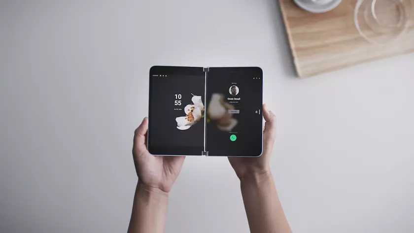 В чем плюсы: Microsoft посвятила складному смартфону Surface Duo 35-минутное видео