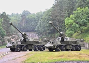 Eslovaquia ha entregado las dos primeras unidades de artillería autopropulsada Zuzana 2 a las Fuerzas Armadas ucranianas en virtud de un contrato de 90 millones de euros.