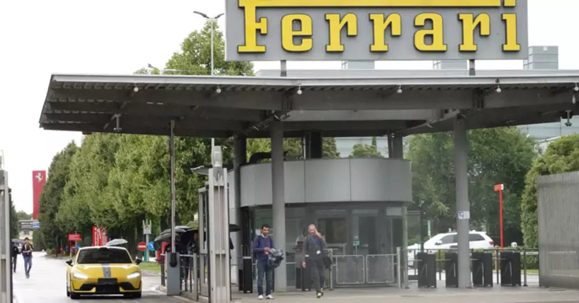 Xiaomi SU7 Ultra: Эксклюзивный Взгляд на Производство на Заводе Ferrari