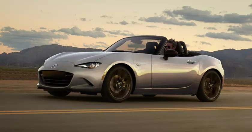 Официальный анонс: знакомства с Mazda MX-5 Miata 2025