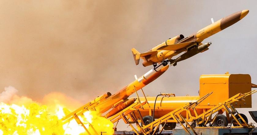 Иран создал беспилотный перехватчик на базе дрона Karrar с зенитной ракетой AD-08 для уничтожения воздушных угроз