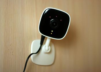 Przegląd TP-Link Tapo C100: Kamera Wi-Fi do nadzoru w domu